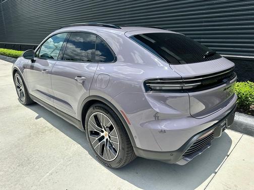 PROVENCE 2025 Porsche Macan 4S