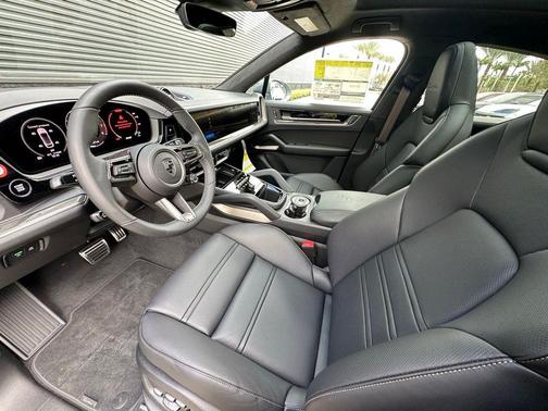 2026 Porsche Cayenne Turbo