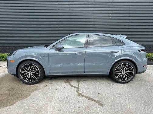 2026 Porsche Cayenne Turbo