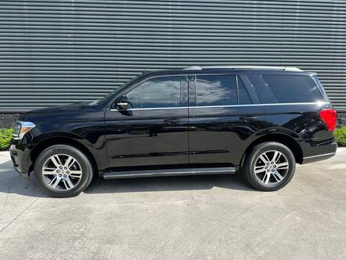 2022 Ford Expedition XLT