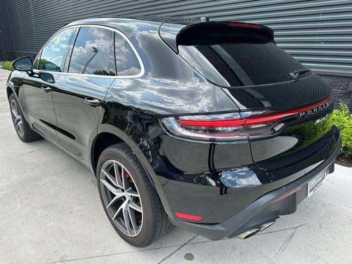 2023 Porsche Macan S