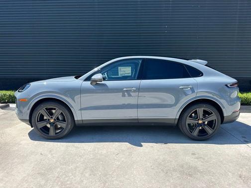 Arctic Grey 2026 Porsche Cayenne AWD