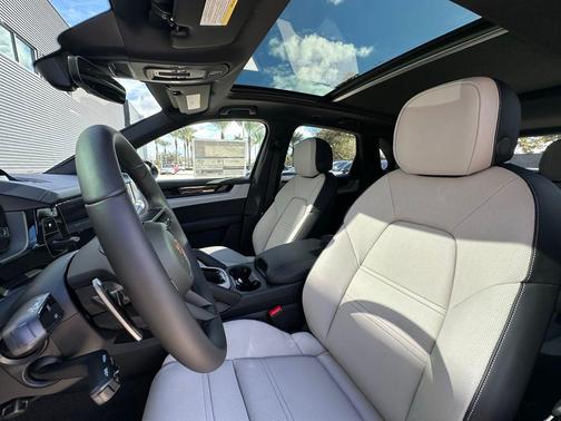 2026 Porsche Cayenne Base