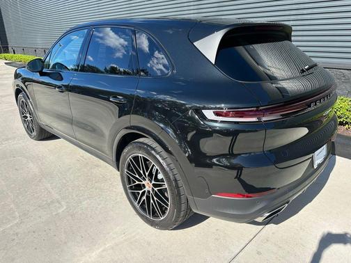 2026 Porsche Cayenne Base