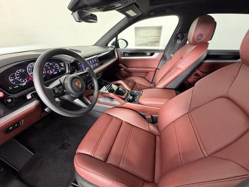 Blue Metallic 2026 Porsche Cayenne Base