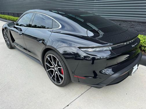 2023 Porsche Taycan 4S