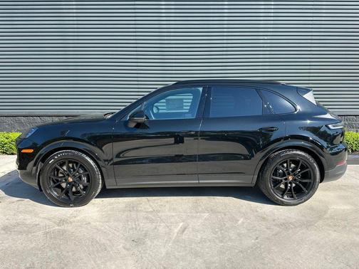 2026 Porsche Cayenne Base