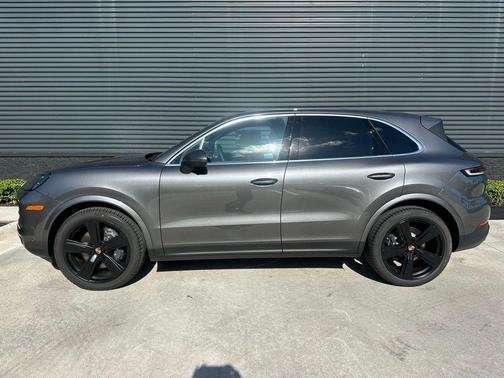 2026 Porsche Cayenne Base