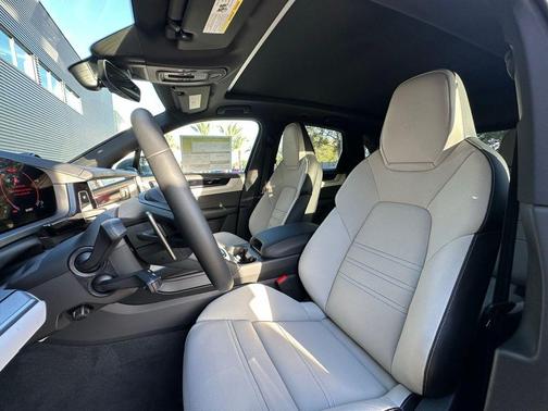 2026 Porsche Cayenne AWD