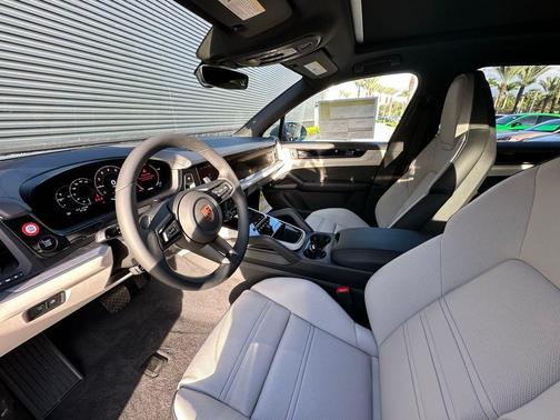 2026 Porsche Cayenne AWD