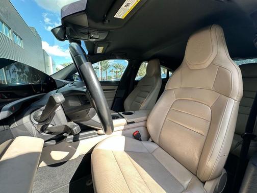 2021 Porsche Taycan Base