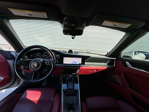 2020 Porsche 911 Carrera 4S