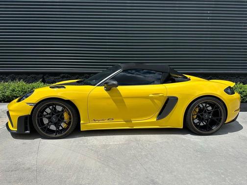 2024 Porsche 718 Spyder RS