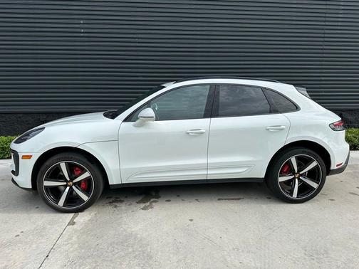 2023 Porsche Macan S