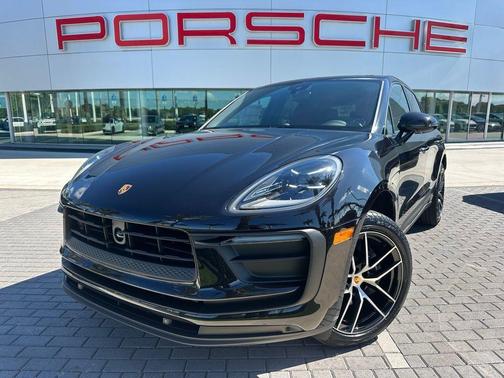 2026 Porsche Macan Base