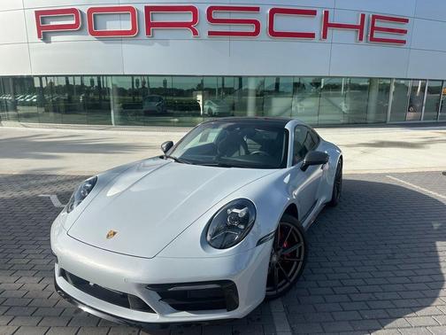 2024 Porsche 911 Carrera
