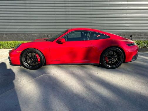 2026 Porsche 911 Carrera GTS