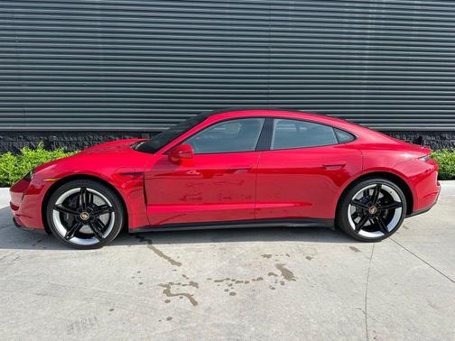 2021 Porsche Taycan Turbo S