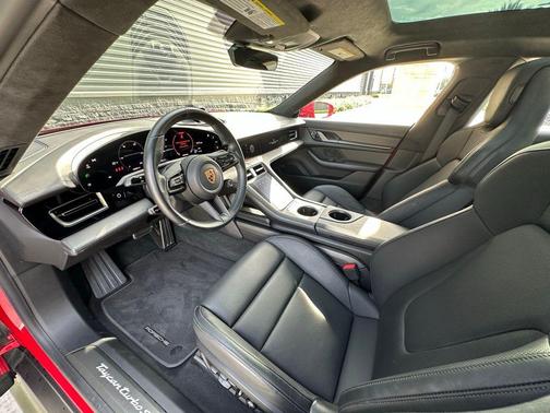 2021 Porsche Taycan Turbo S