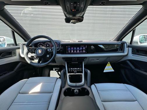 2026 Porsche Cayenne Base