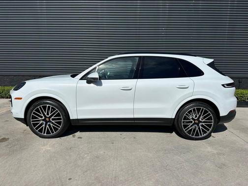 2026 Porsche Cayenne Base