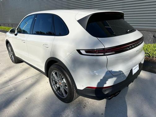 2026 Porsche Cayenne Base