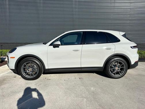 2026 Porsche Cayenne Base