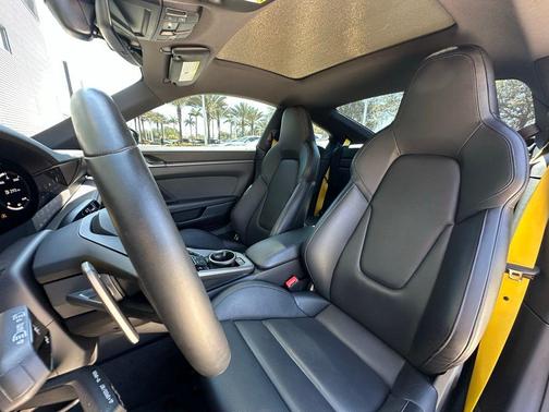 2023 Porsche 911 Carrera S