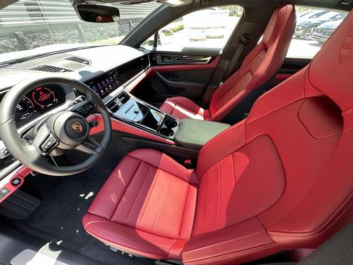 Chalk 2026 Porsche Panamera Base