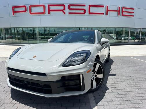 Chalk 2026 Porsche Panamera Base