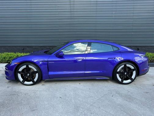 2025 Porsche Taycan 4S