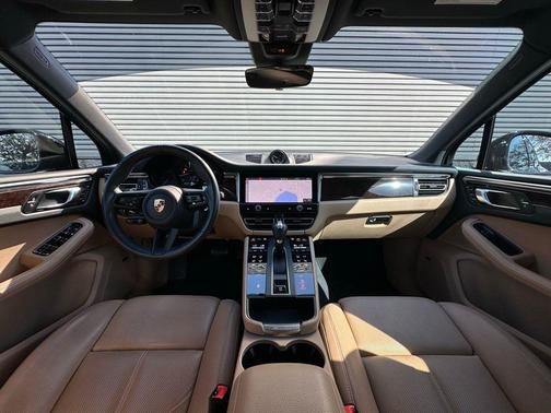 2024 Porsche Macan 