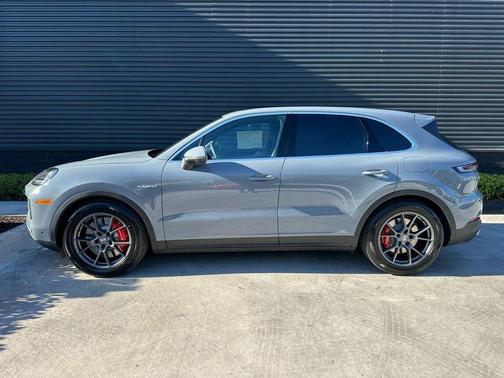 2026 Porsche Cayenne S