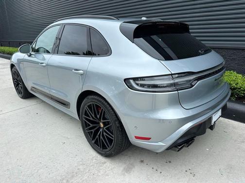 Dolomite Gray 2025 Porsche Macan GTS