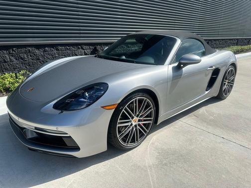 2024 Porsche 718 Boxster GTS 4.0
