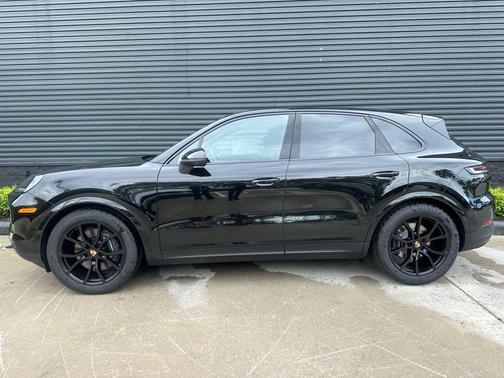 2026 Porsche Cayenne Base