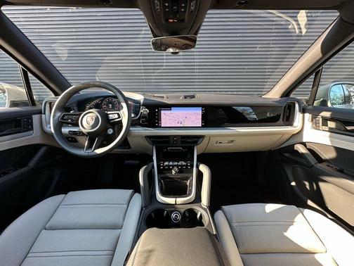 2026 Porsche Cayenne Base