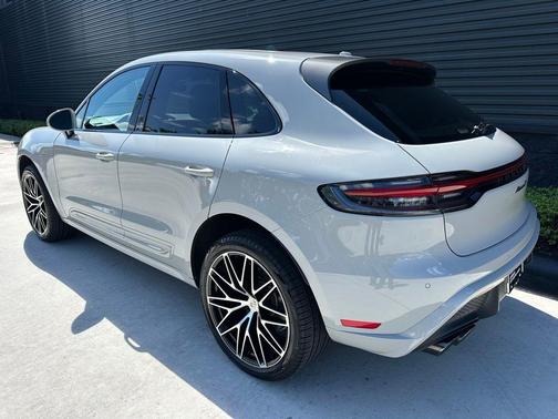 Chalk 2026 Porsche Macan T