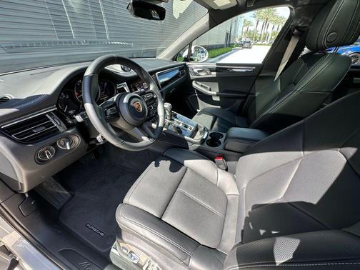 Chalk 2026 Porsche Macan T