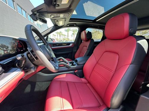 2026 Porsche Cayenne Base