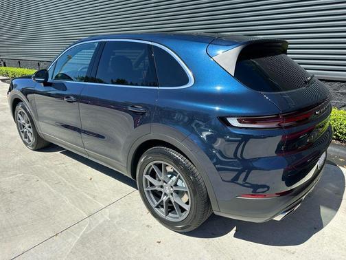 2026 Porsche Cayenne Base