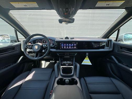 2026 Porsche Cayenne GTS