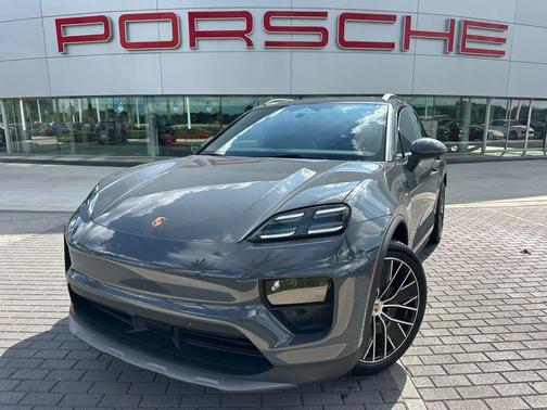 2025 Porsche Macan 4