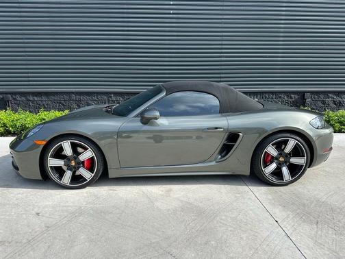 2023 Porsche 718 Boxster GTS 4.0
