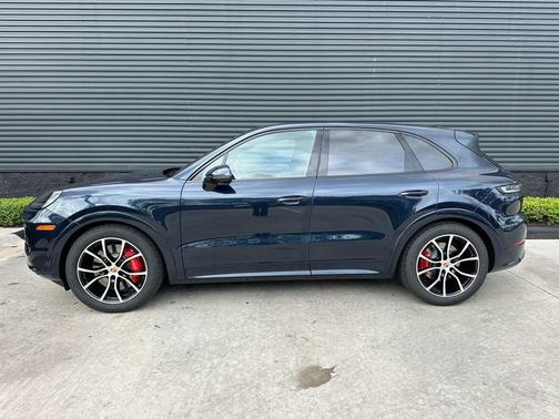 2026 Porsche Cayenne GTS