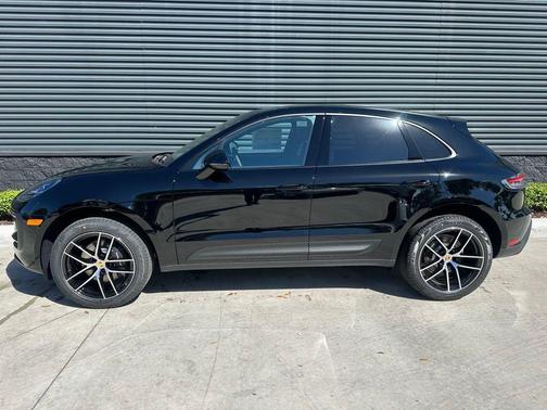 2025 Porsche Macan