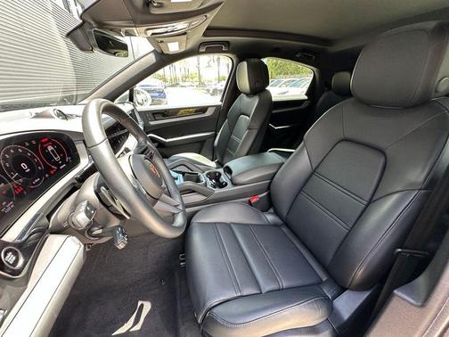 Chalk 2026 Porsche Cayenne AWD