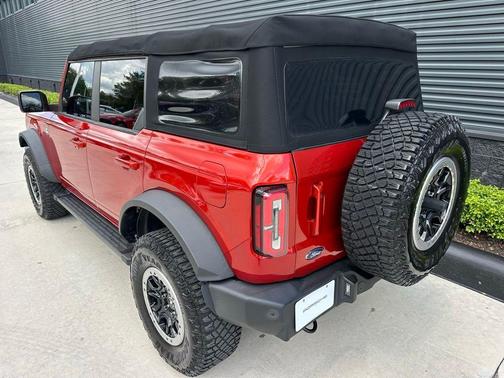 2022 Ford Bronco Outer Banks