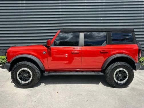 2022 Ford Bronco Outer Banks