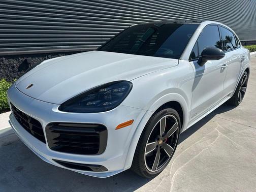 2023 Porsche Cayenne GTS